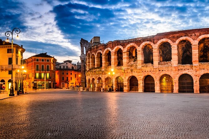 3 Hour Shared Walking and Aperitivo Tour of Verona - Casa di Giulietta: a fast stop with context