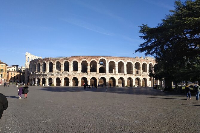 3-Hour Walking Tour with Guide Discovering Verona - Piazza delle Erbe: where Verona’s daily life still shows