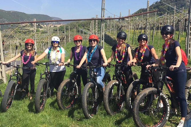 Bike Station Valpolicella: E-bike tour & Amarone Tasting - Meet Nicola at Tenuta Santa Maria Valverde