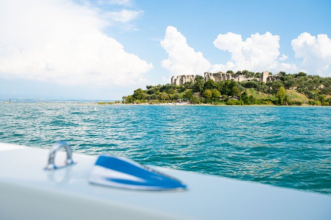 Boat Tour of the Islands of Lake Garda with Aperitif - The most fun part: your captain’s style and how they tell the sights