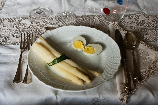 Cesarine: Dining & Cooking Demo at Local's Home in Verona - The conversation piece: culture you can taste