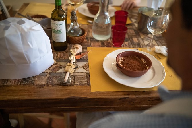 Cesarine: Pasta & Tiramisu Class at Local's Home in Verona - The Class Flow: From Welcome to Workstations