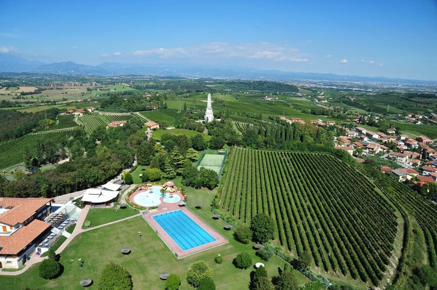 Custoza: Picoverde Water Park Skip-the-Line Ticket - Your day layout: pools, slides, and the flow between them