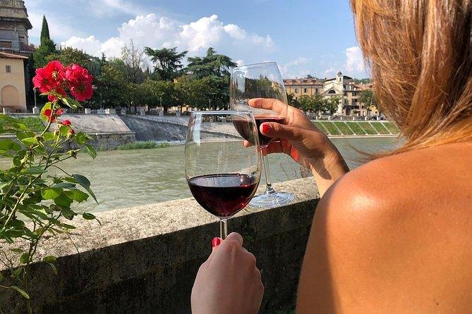Discover Valpolicella by the River in Verona centre - Stop 3: Chiostro dei Canonici
