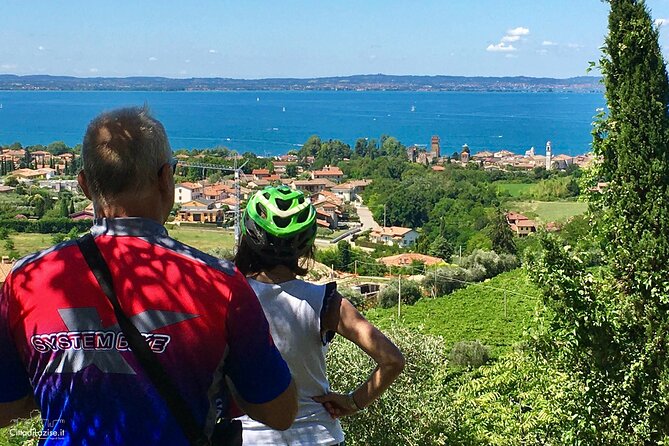 E-Bike Tour and Wine Tasting in Lazise - Azienda Agricola Le Ginestre: 3 wines plus the good food