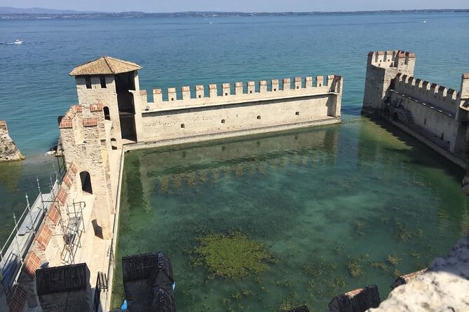 From Garda/Bardolino: 4-hour Guided Boat Cruise to Sirmione - Return cruise: Villa Canossa and the Punta San Vigilio viewpoint
