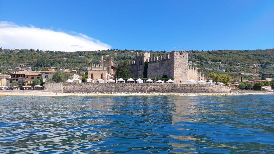 From Lazise: 4 hours boat tour cruise on Lake Garda - Why this Lazise-to-Sirmione cruise feels like smart value