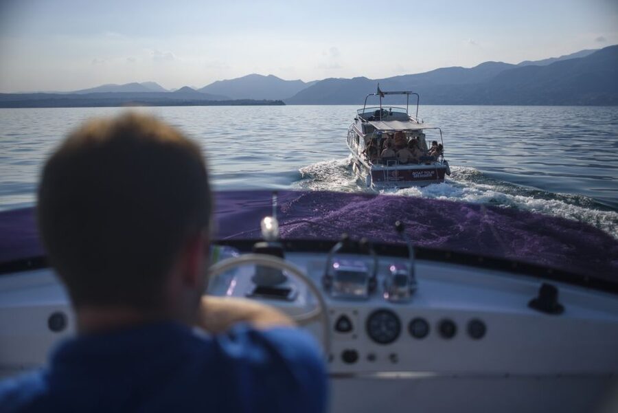 From Peschiera: Garda East Coast Cruise to Sirmione - Peschiera to Sirmione by boat: the view upgrade you can feel