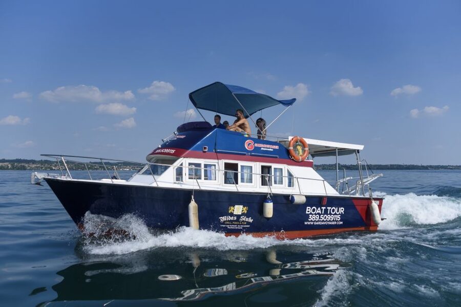 From Peschiera: Garda East Coast Cruise to Sirmione - Arriving in Sirmione: 1 to 1.5 hours to wander the historic center