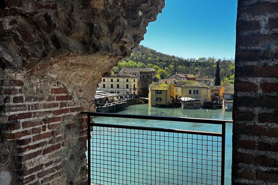 From Verona: Day tour to Lake Garda, Sirmione and Borghetto - The ride to Sirmione: quick travel, big scenery payoff