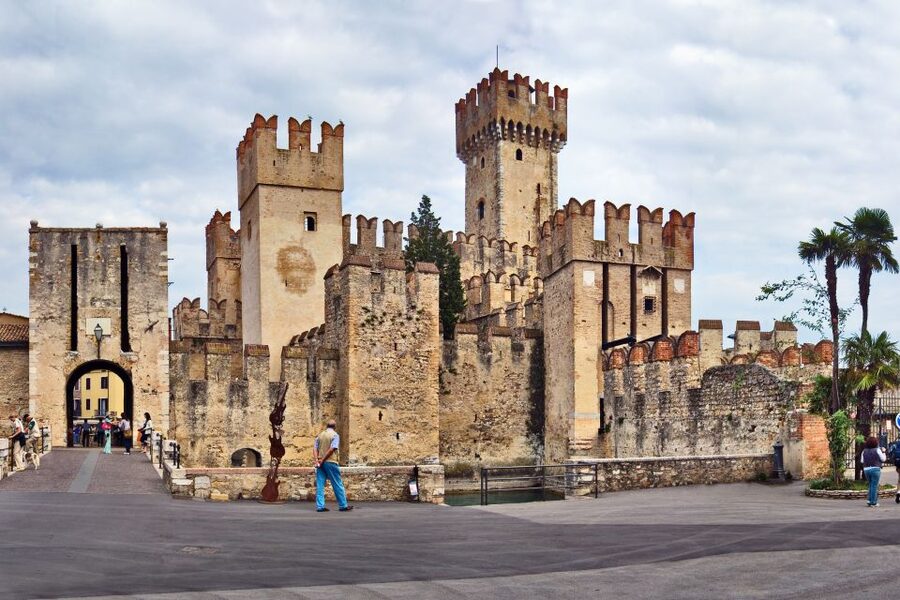 From Verona: Day tour to Lake Garda, Sirmione and Borghetto - Tips to make your day at Garda go smoothly