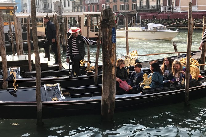 From Verona: Day trip to Venice with tour guide - St. Mark’s Square with the official city guide (and headphones)