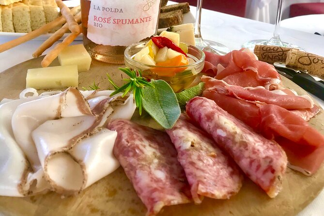 From Verona: Prosecco & Classic method sparkling wine tour, with light lunch - Soave Borgo panoramic stop: a medieval breather (not a full town visit)