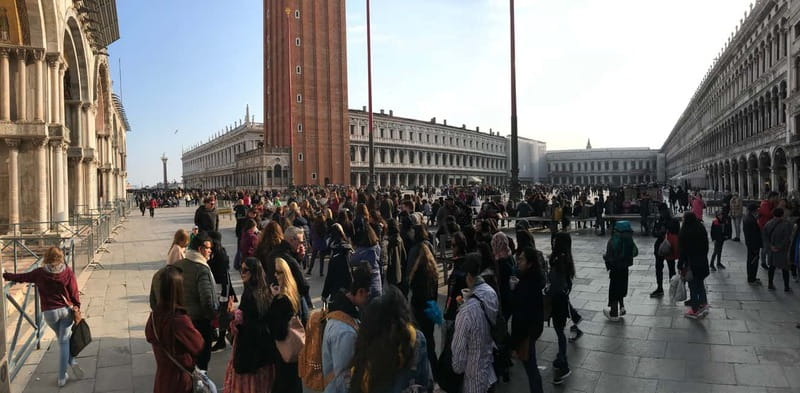 From Verona: Venice full-day guided trip - Giudecca canal boat transfer: Venice arrives by water