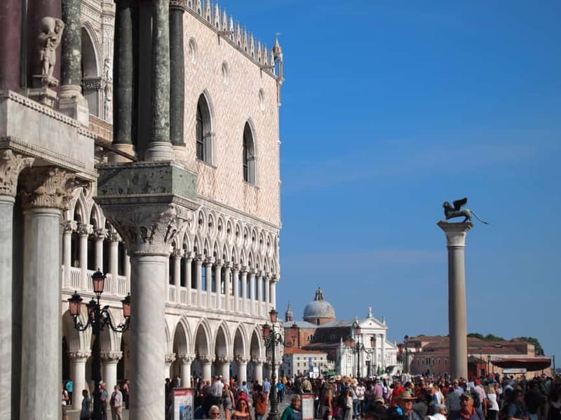 From Verona: Venice full-day guided trip - Gondola time during free afternoon: how to do it without scrambling