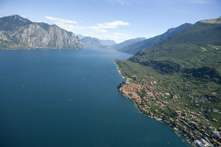 Full-Day Lake Garda Tour: Bus & Public Boat with Guide - Limone sul Garda: a change of pace with scenic timing