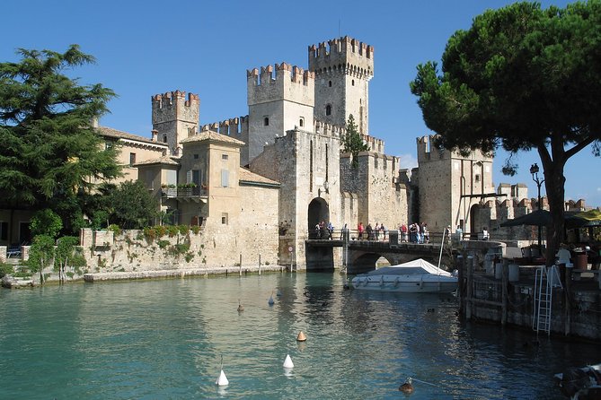 Guided tour in Sirmione with motorboat tour - Timing, Group Style, and What to Expect Day-Of