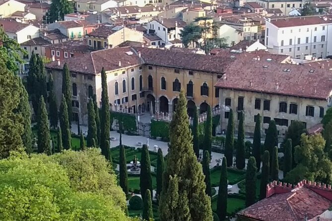 Guided Walking Tour on Verona Hillside - Stop 3: Giardino Giusti for Panoramas and Renaissance Garden Detail