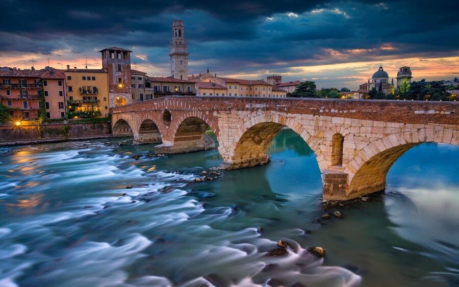 Incredible Verona – Family Walking Tour - Juliet’s House from the outside and Via Mazzini: romance you can actually walk to