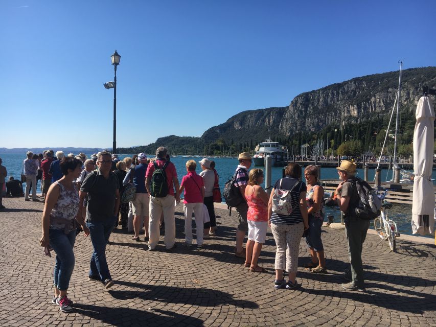 Lake Garda: 4-hour Guided Boat Cruise with Stop in Sirmione - Sirmione in 2 hours: alleys, castle energy, and Catullo’s Caves timing
