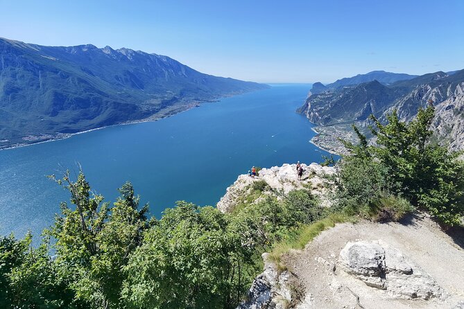 Lake Garda Hiking One Day Private Excursion - Getting there: pickup, the 9:30 start, and the Riva del Garda meeting point
