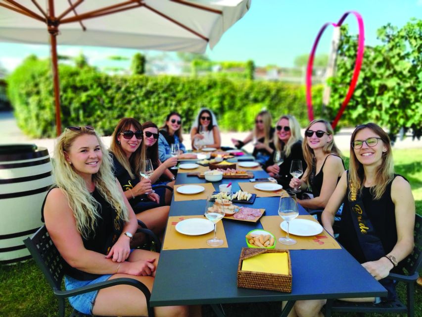 Lake Garda: Wine and Food Tastings in the Vineyards - The Garda olive oil moment on toasted bread