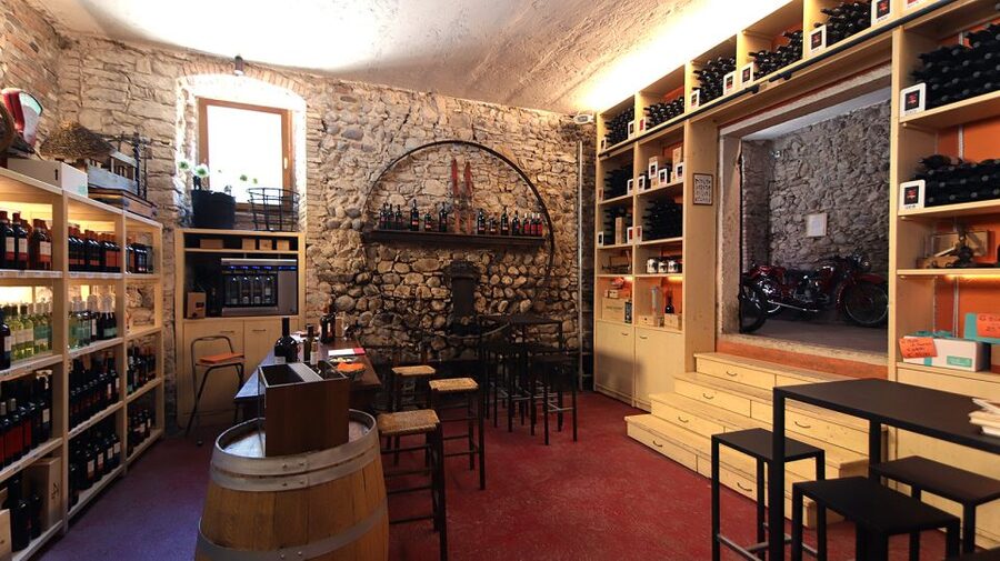 Lazise: Historical Center Wine Tasting Tour - Price and Value: Is $47 Fair for 6 Wines Plus Food?