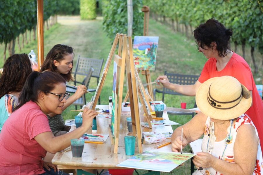 Lazise: Painting Expereince with Wine and Local Food Platter - Should you book this Lazise painting with wine experience?