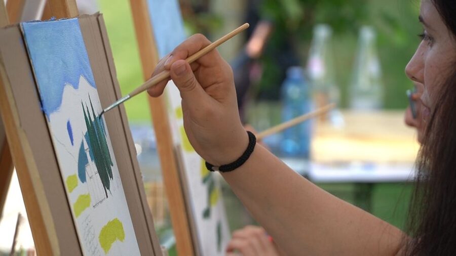 Lazise: Painting Expereince with Wine and Local Food Platter - Why Lazise at Le Ginestre feels like a do-this-now day