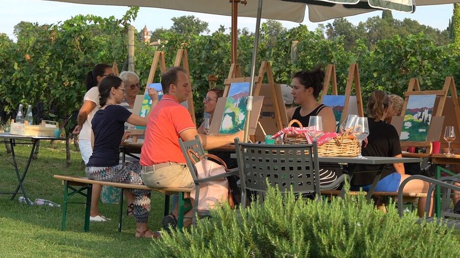 Lazise: Painting Expereince with Wine and Local Food Platter - Painting in watercolor: what you’ll actually be doing