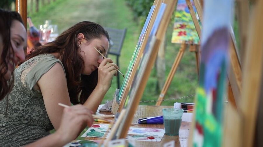 Lazise: Painting Expereince with Wine and Local Food Platter - The 3-hour flow: where the time goes