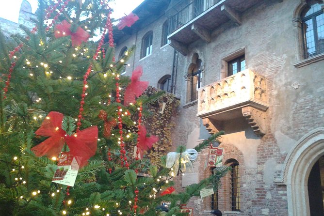Make your Romantic Proposal in the City of Love - The Well of Love: where your proposal emotional line starts to land