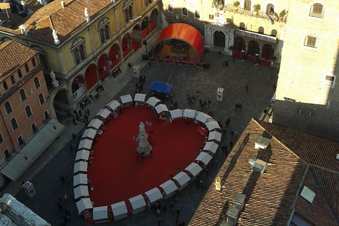 Make your Romantic Proposal in the City of Love - Piazza delle Erbe: switching from legend to local life