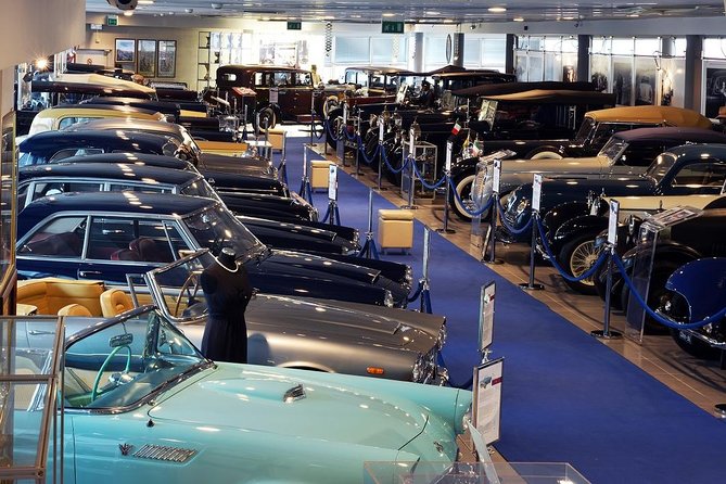 Museo Nicolis Verona - Formula 1 fans: rare F1 racecars plus the steering wheel set