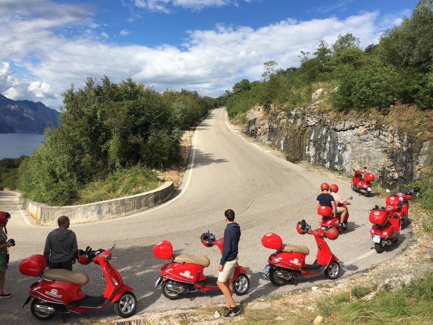 Peschiera del Garda: Lake Garda self-guided Vespa tour - DGtalguide navigation: the real value of “self-guided”