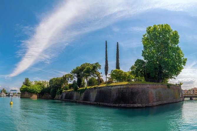 Peschiera Walking Tour- Passeggiata nella storia - Palazzina storica Admission: Turning Talking Into Seeing