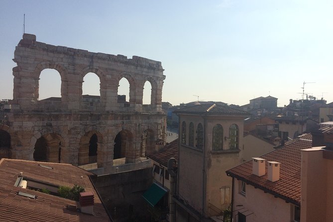 Photo Shoot in Verona: Capture Your Love Story in Pictures - Piazzale Castel San Pietro Ending: Cable Car Views That Photograph Like Magic