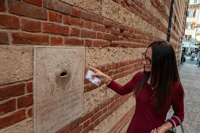 Private City Kickstart Tour: Verona - Giardino Giusti and Giusti Palace: a 16th-century setting with garden craft
