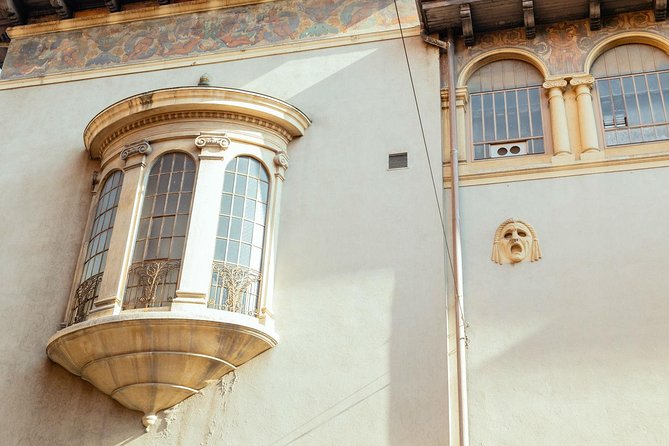 PRIVATE TOUR of Verona: Highlights & Hidden Gems With Locals & Snack Included - The local drink/tasting: small, included, and actually useful