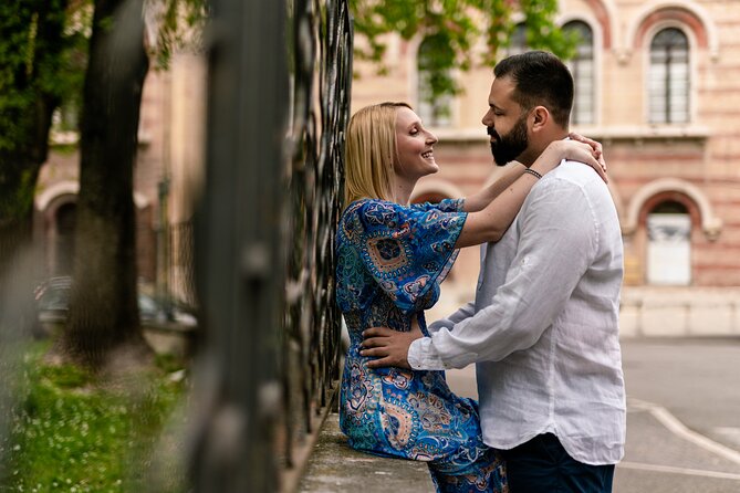 Romantic Photoshooting in Verona - Stop 2: Porta dei Leoni for Medieval-Grit Texture