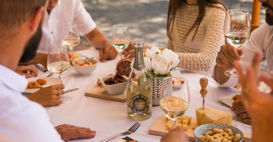 Secret journey between prosecco, lugana and white wines - Cellar tour details that make it worth your time