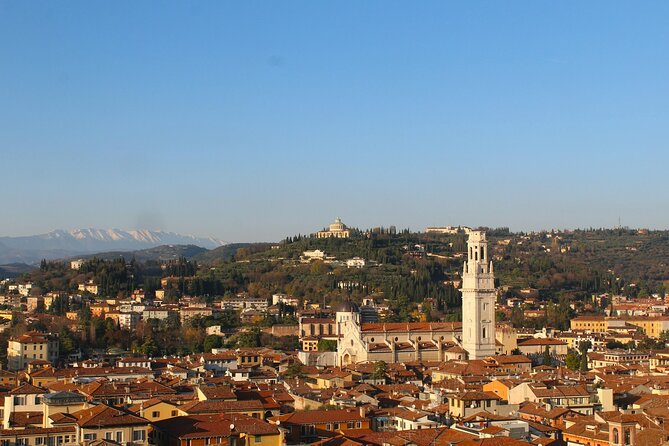 Secret Verona Walking Tour - Guide quality and group size: why it matters more than you think