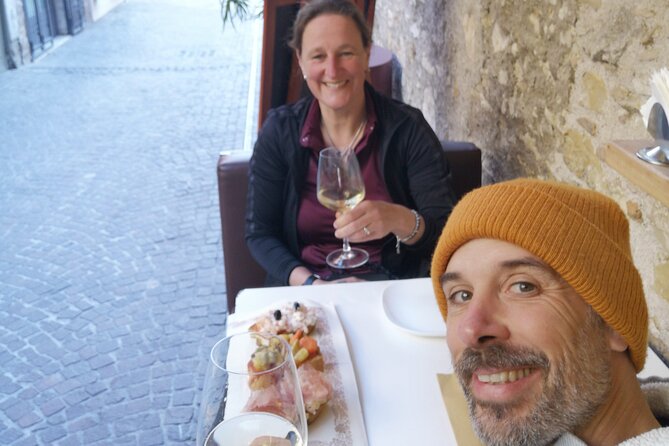 Sirmione away from the Crowds Boat Cruise Guided Walk and a Drink - Centro Storico Sirmione: church, panoramas, and better strand time