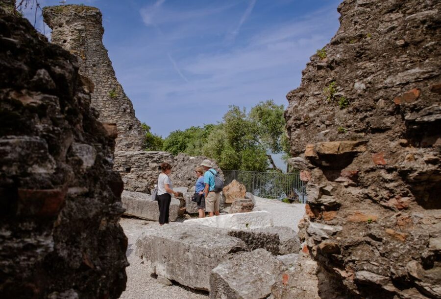 Sirmione: Grotte di Catullo Archeological Tour - Price and value: what $69 buys you for one hour