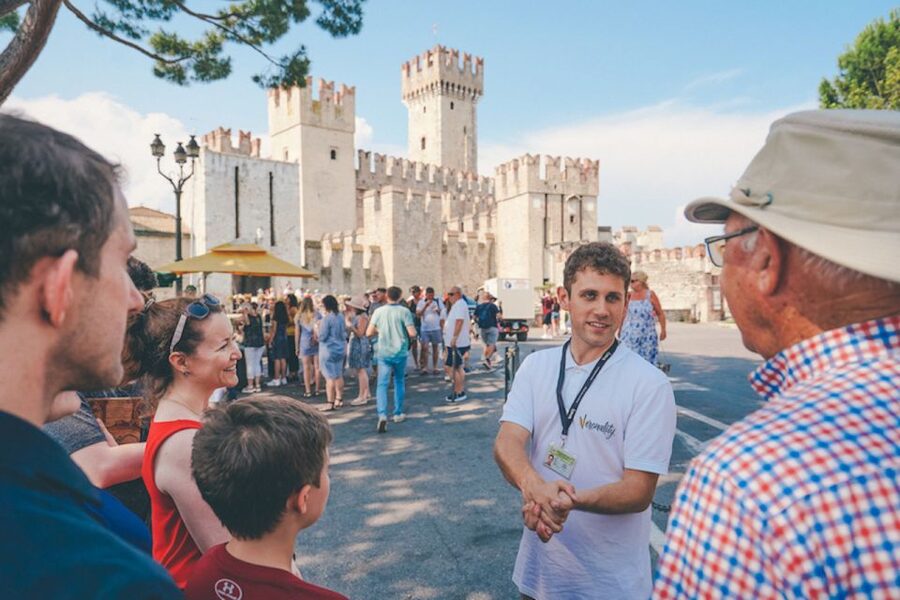 Sirmione: Lake Garda Boat, Grotte di Catullo & Walking Tour - Who this tour is best for