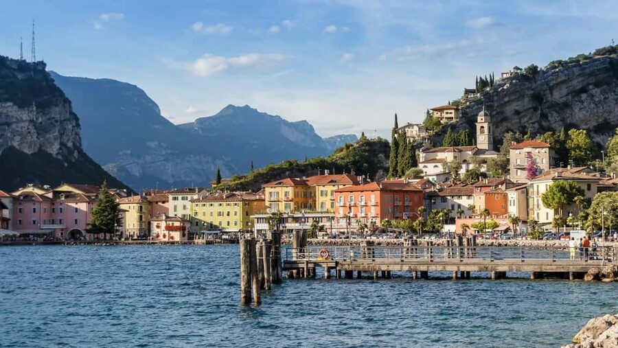 The Original Lake Garda Tour, Boat Trip-Tour from South - From the bus to the lake: what the scenery drive adds