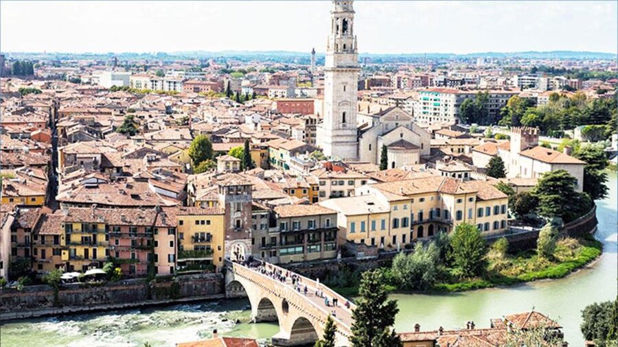 Verona Audioguide - TravelMate app for your smartphone - San Zeno and Santa Anastasia: two basilicas, two different listening moments