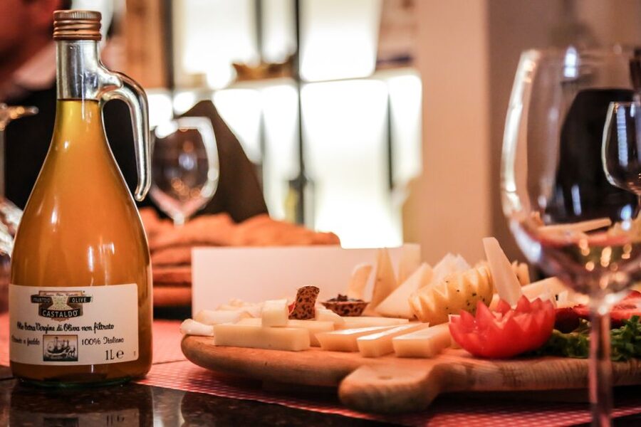 Verona centro: Olive Oil Tasting Experience - What you actually do in 1 hour (and why that’s enough)