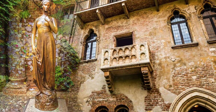 Verona: City Highlights Private Tour - Piazza delle Erbe: where Verona’s past meets shopping and snacks