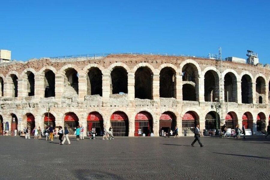 Verona: Highlights and Hidden Gems Walking Tour - Chiesa di San Giovanni in Foro and the Stops Between Big Sights